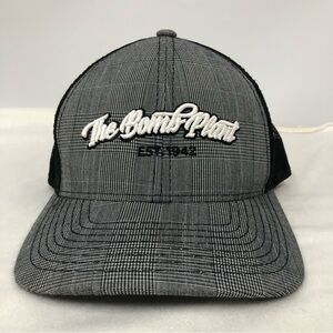Black & white truckers cap mesh back hat